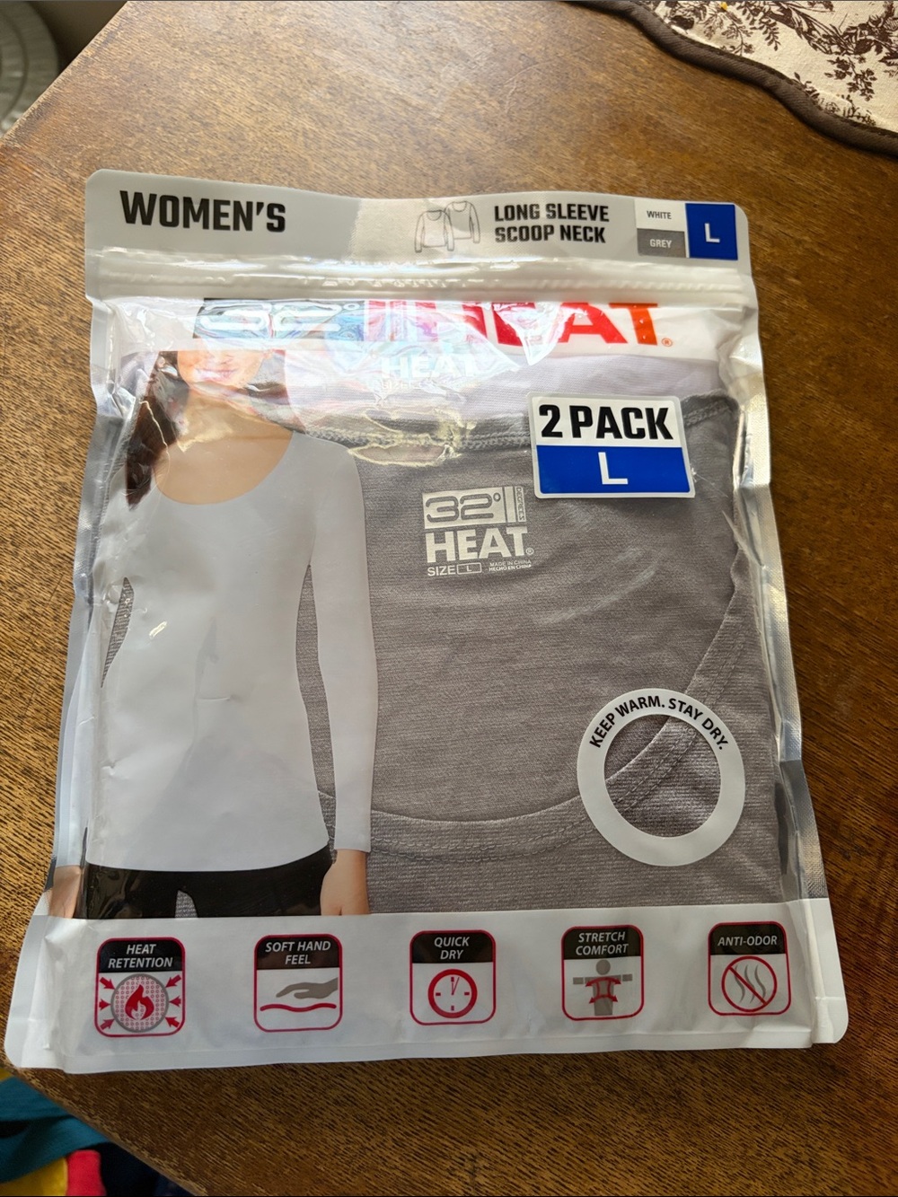 32 Degrees Heat Long Sleeve Scoop Neck 2-Pack Thermal Tops 2-Pack Large